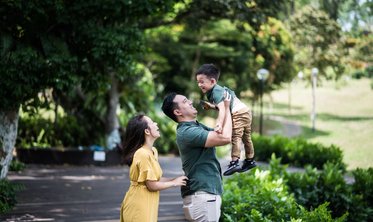 Cover: Children's Day in Singapore: date, day off and what to give