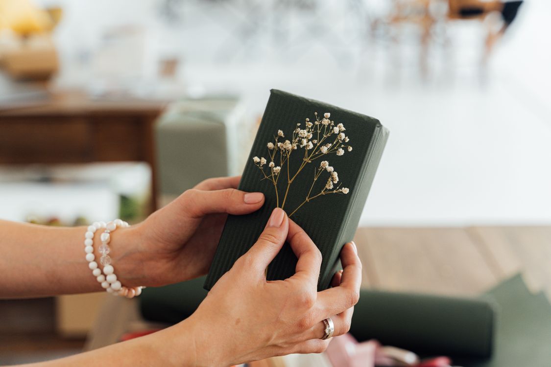 Cover: The IKEA effect: why homemade gifts mean more | MyOwnChildbook